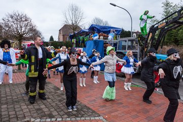 Bild 731 - Latuff 2016 Umzug